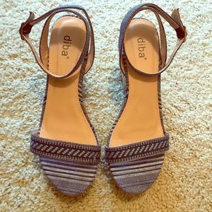 Fabric summer wedges